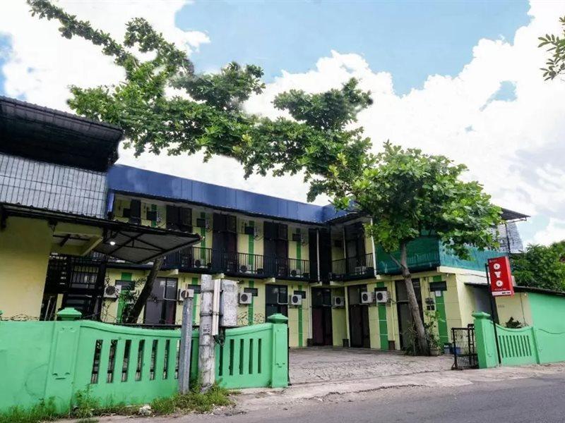 House 140 Hotel Baturetno Exterior photo