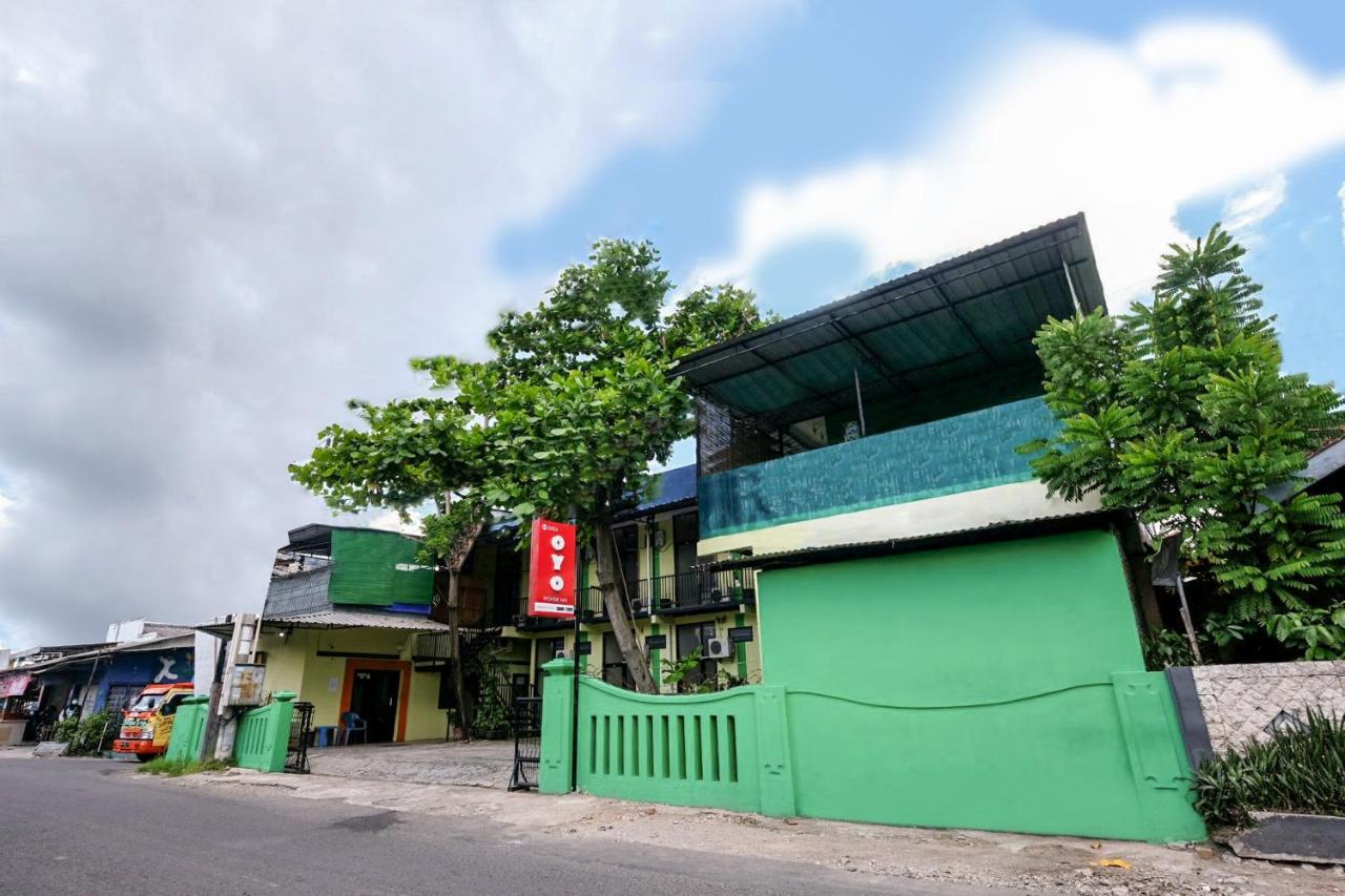 House 140 Hotel Baturetno Exterior photo